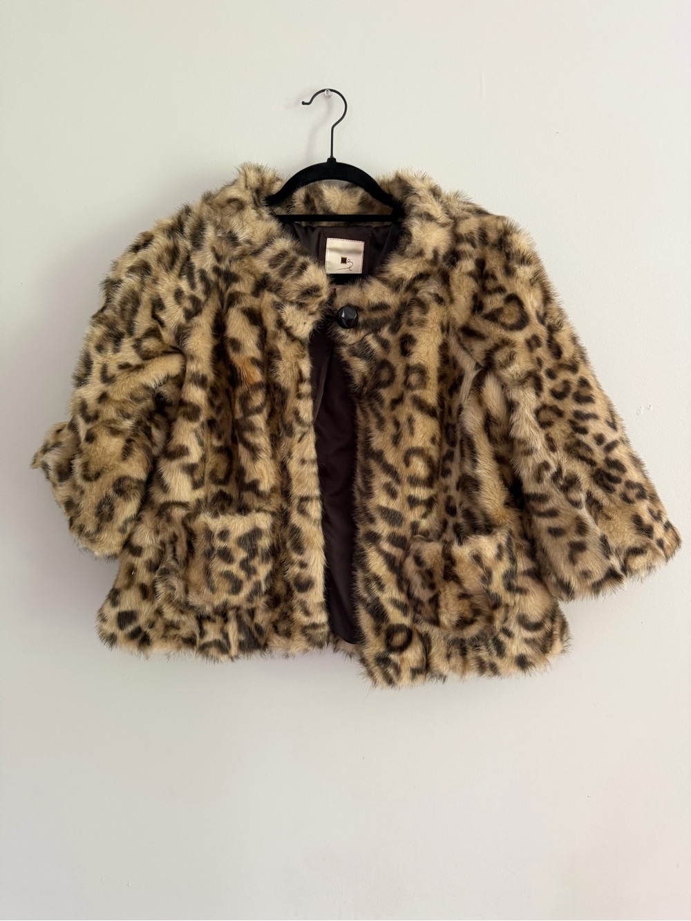Anthropologie Elevenses Leopard Faux Fur Cropped Jacket Size 4 3/4 Sleeve